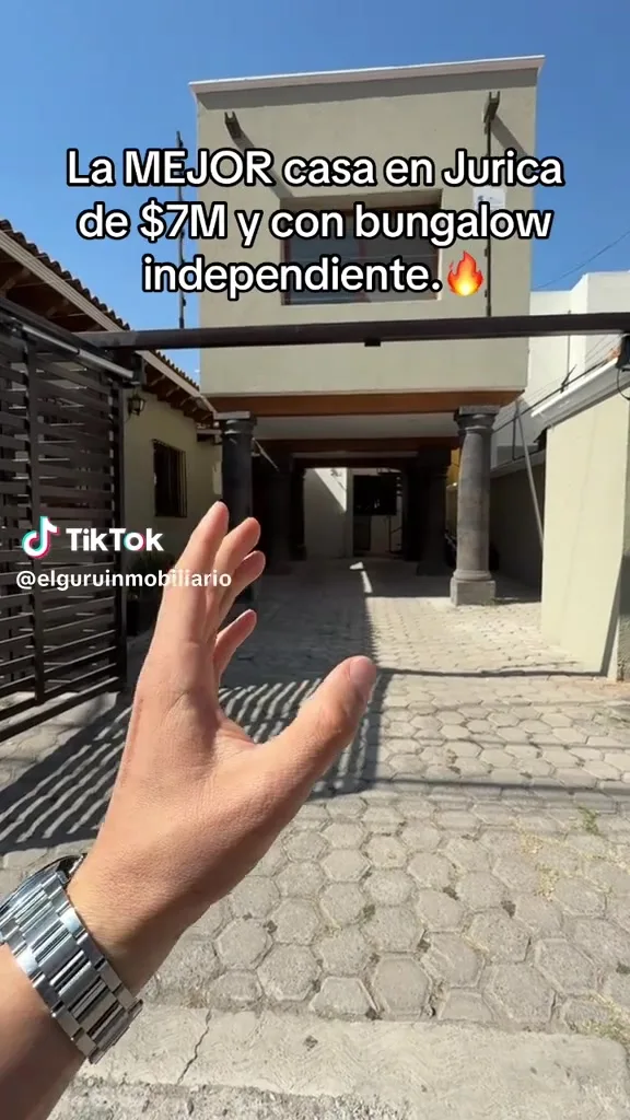 Casa en venta con bungalow en Jurica, Querétaro